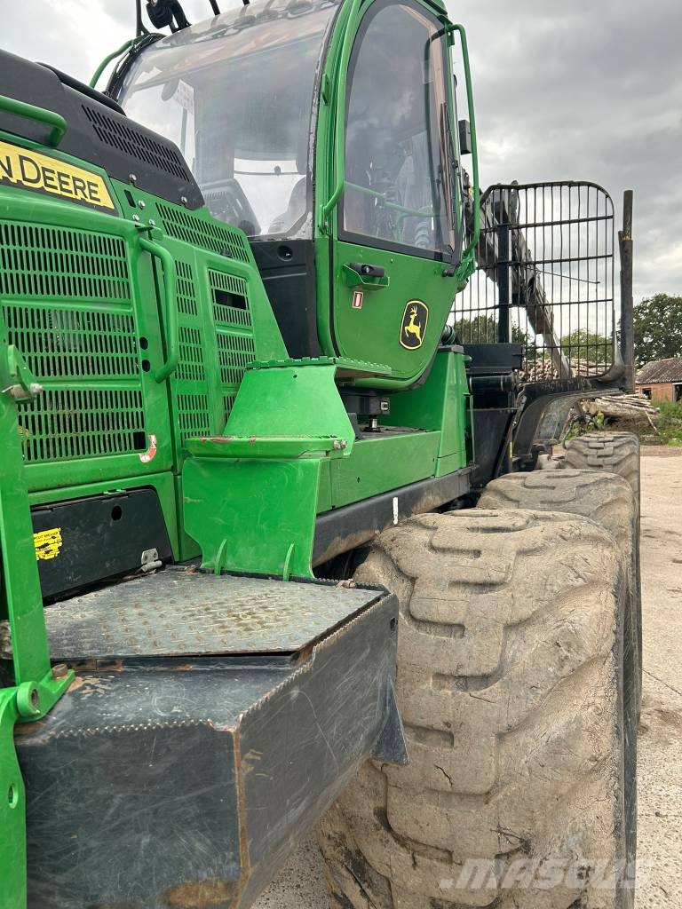 John Deere 1210G Timber Forwarder شاحنات
