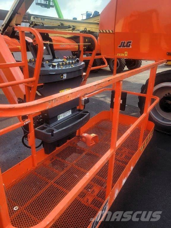 JLG 1500 AJP Kĺbové plošiny