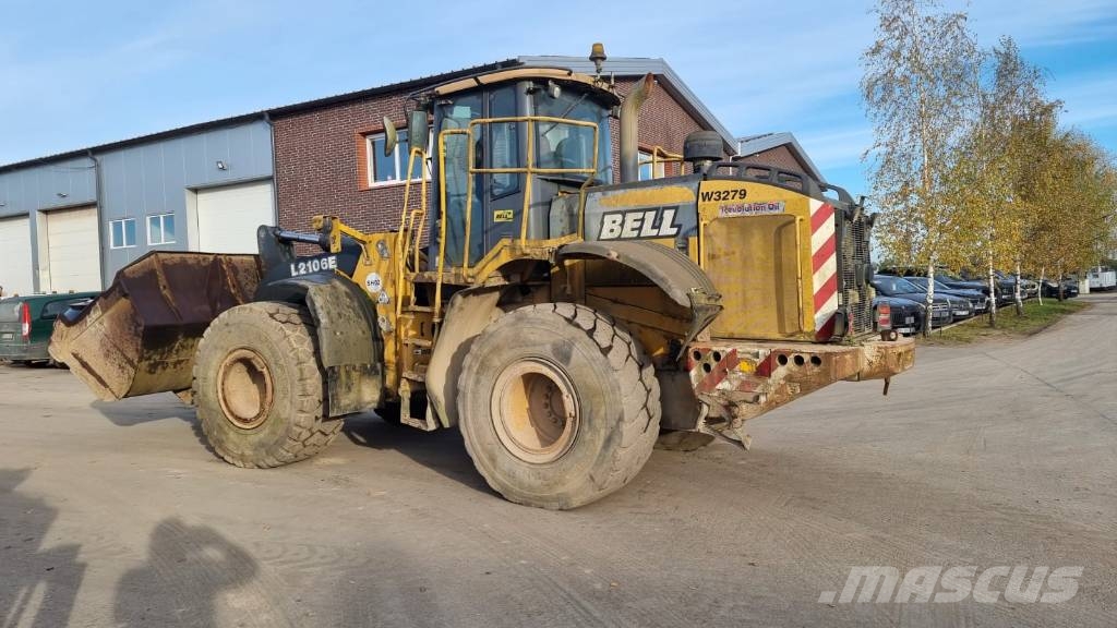 Bell L 2106 E Фронтальні навантажувачі