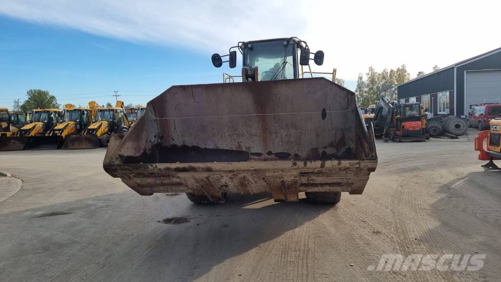 Bell L 2106 E Фронтальні навантажувачі