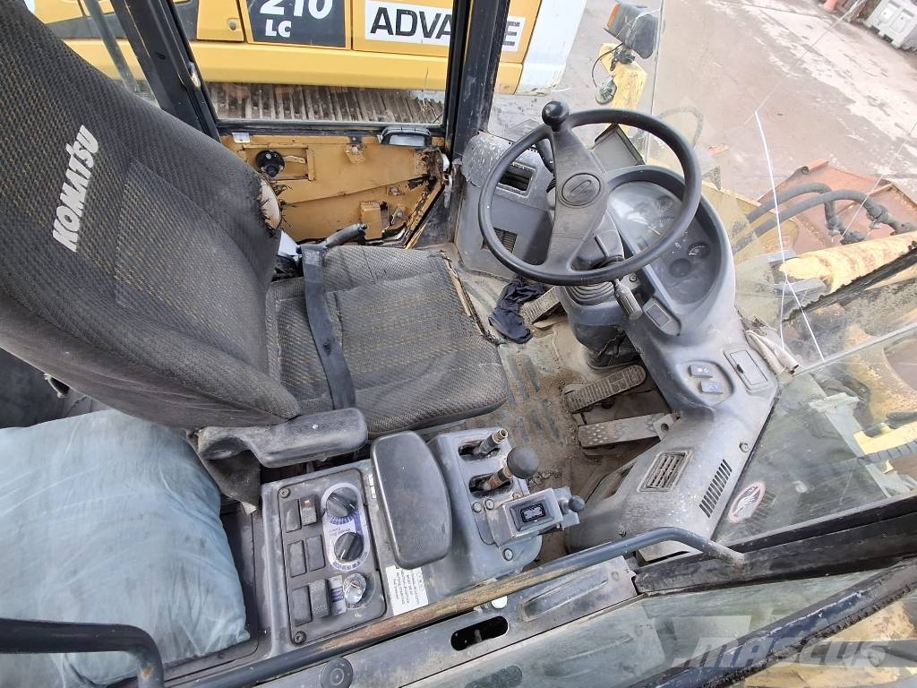 Komatsu WA 320-5 Pale gommate