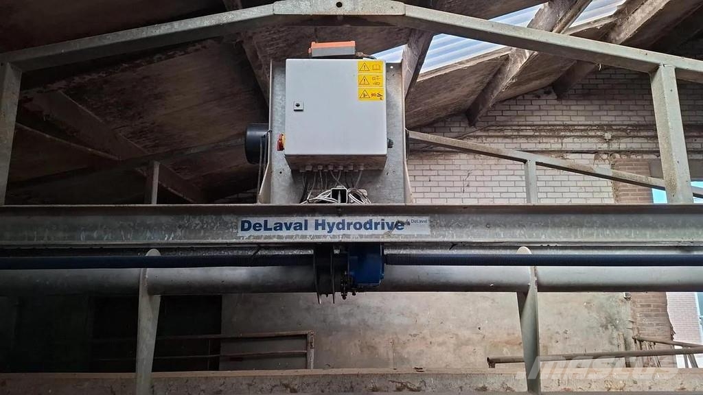 Delaval 36 stands cow inside rotary milking parlour Outra maquinaria e acessórios para gado