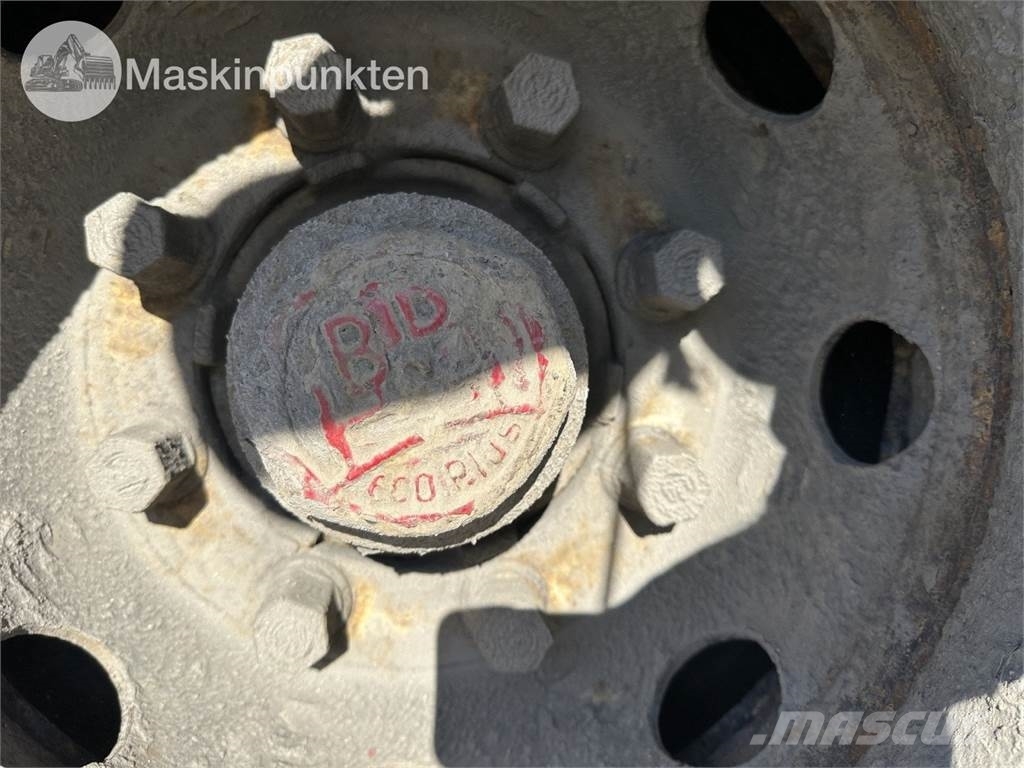 NTM Täckt Släpvagn Прицепы-фургоны