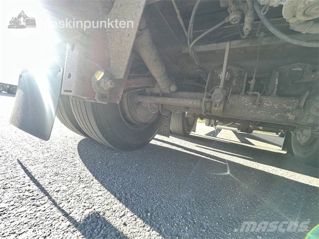 NTM Täckt Släpvagn Прицепы-фургоны