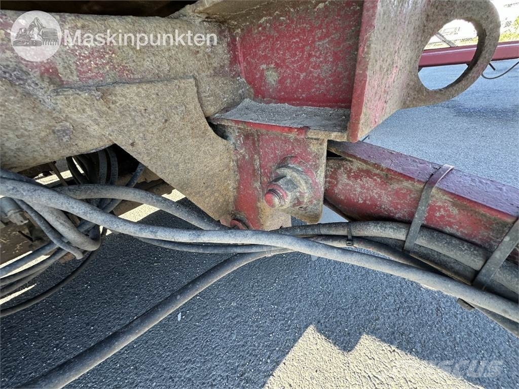 NTM Täckt Släpvagn Прицепы-фургоны