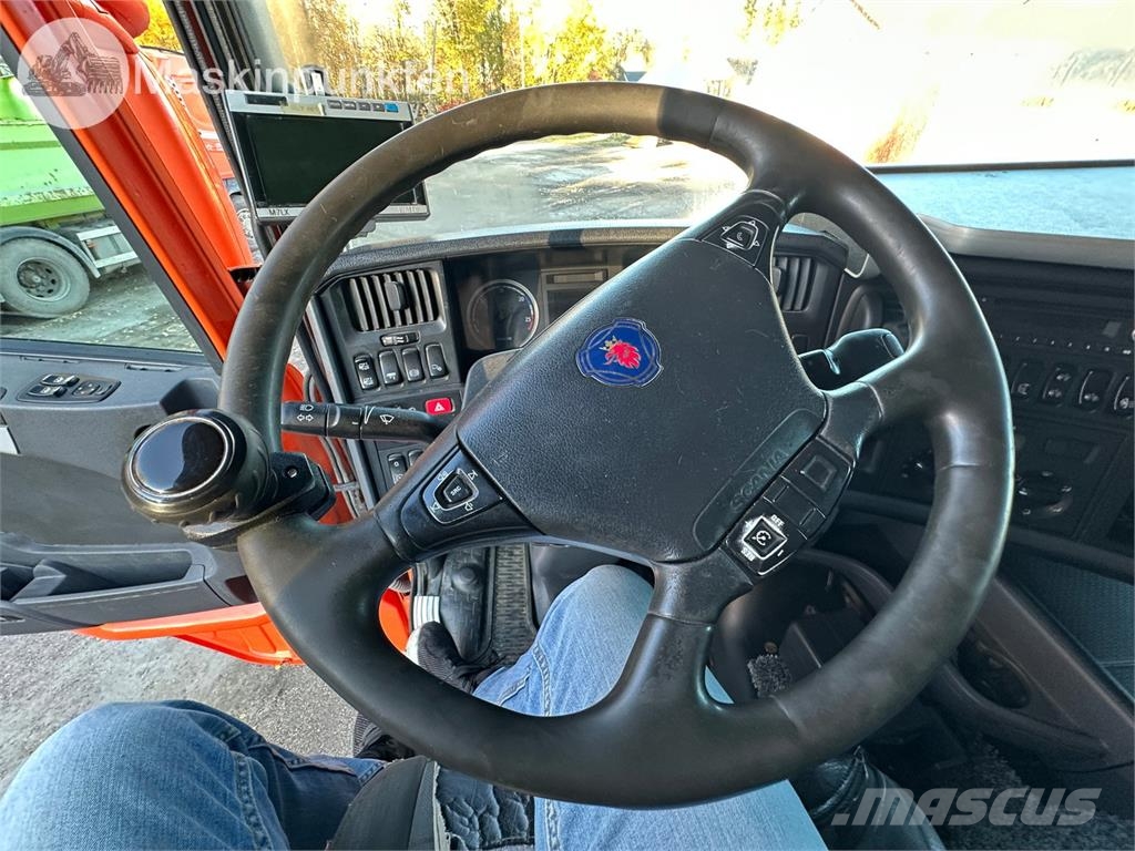 Scania R480LB8X4*4HSA Rol kiper kamioni s kukama za dizanje