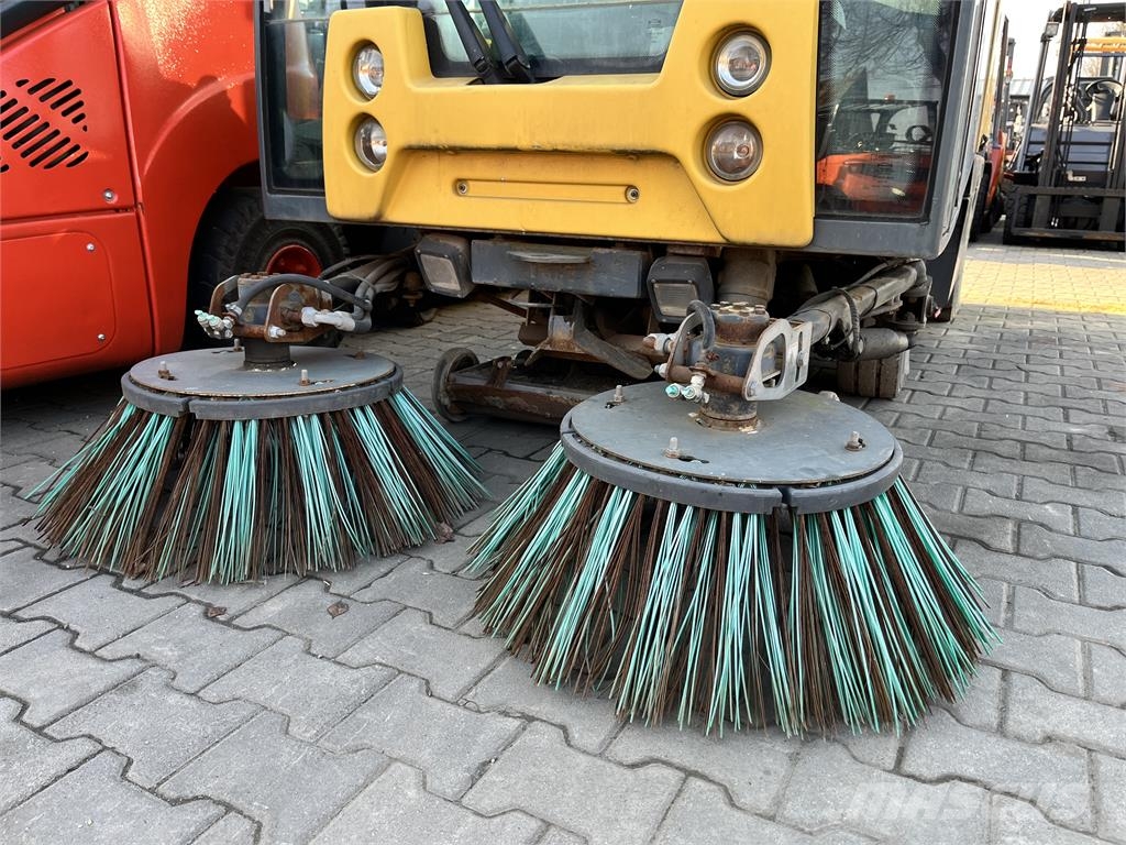 Johnston 142A 101T CX200 كناسات