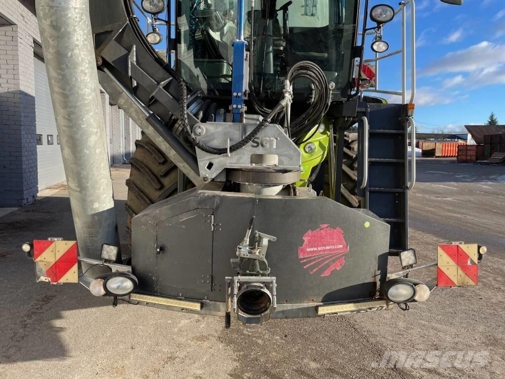 CLAAS Xerion 4000 Mestverspreider