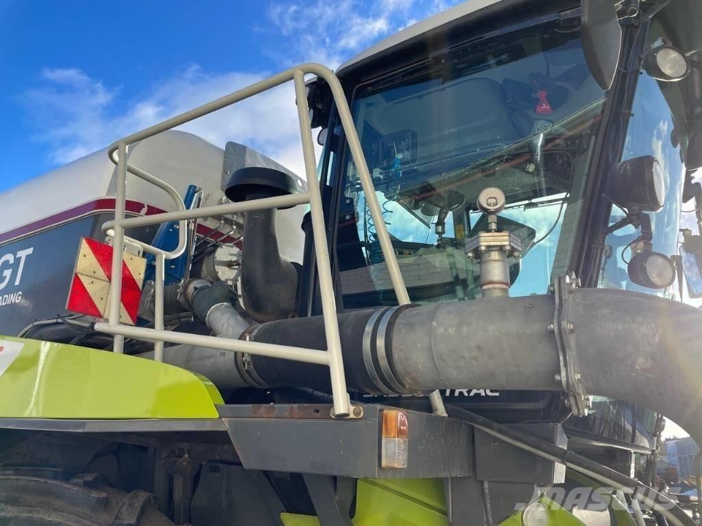 CLAAS Xerion 4000 Mestverspreider