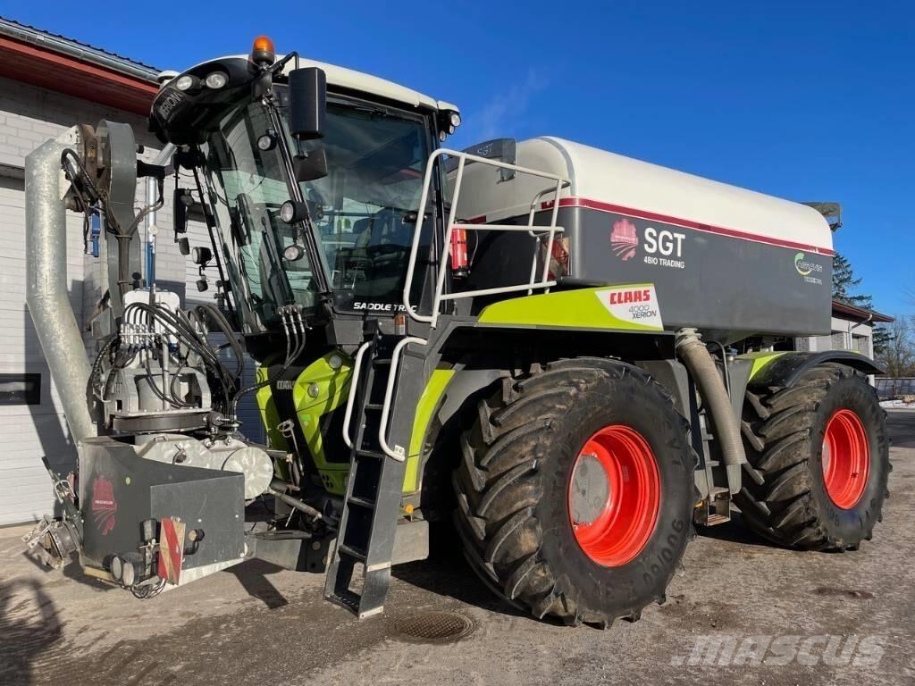 CLAAS Xerion 4000 Mestverspreider
