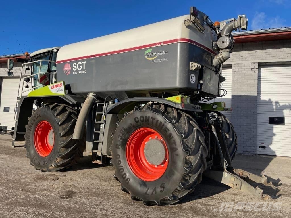 CLAAS Xerion 4000 Mestverspreider