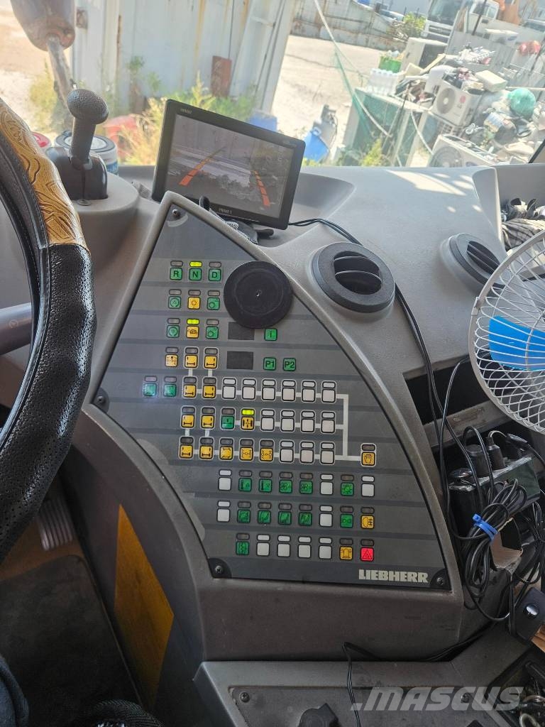 Liebherr LTM1060 Mobiilinosturit