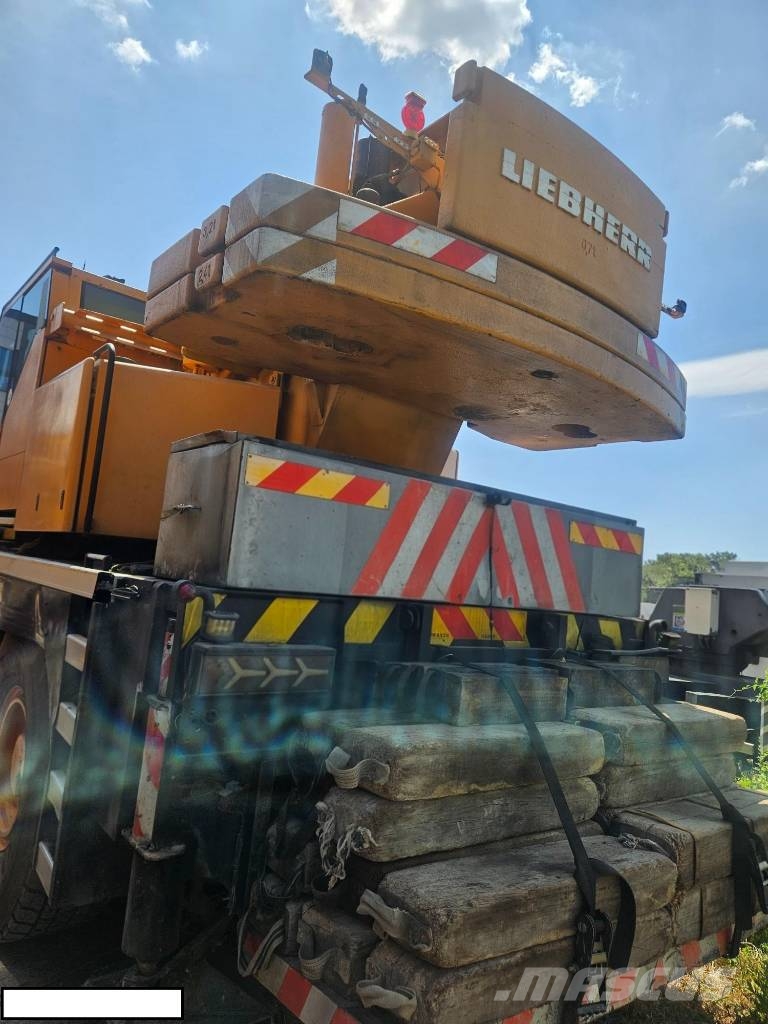 Liebherr LTM1060 Mobiilinosturit