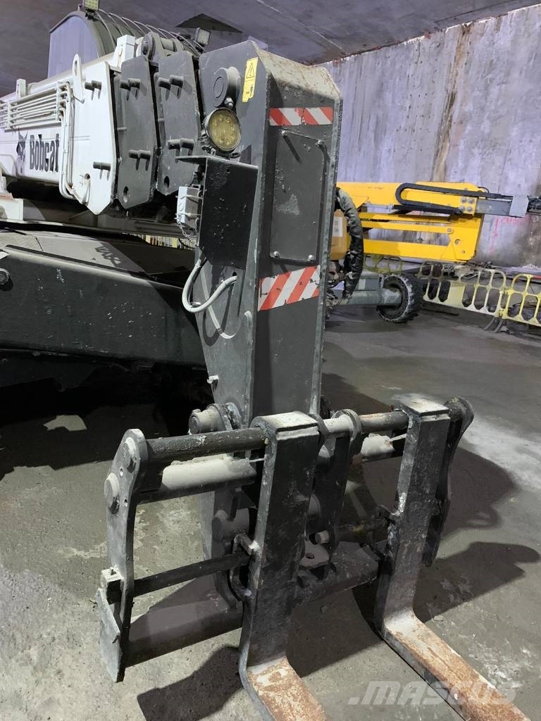 Bobcat Telehandler TR50210 テレスコーピックハンドラー