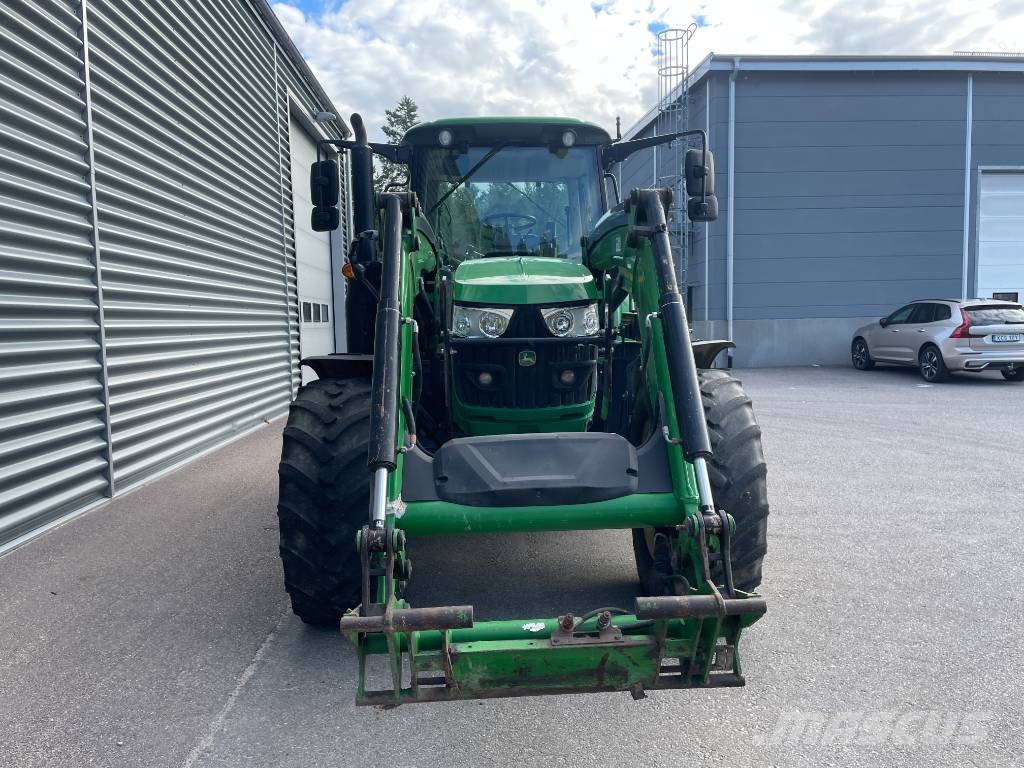 John Deere 6120 M Traktorid