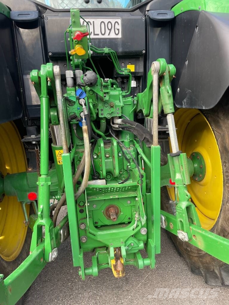 John Deere 6120 M Traktorid