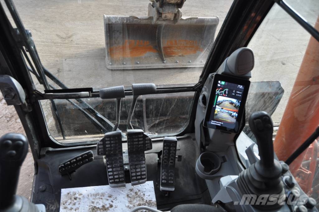 Hitachi ZX 135 US BL-7 Crawler excavators