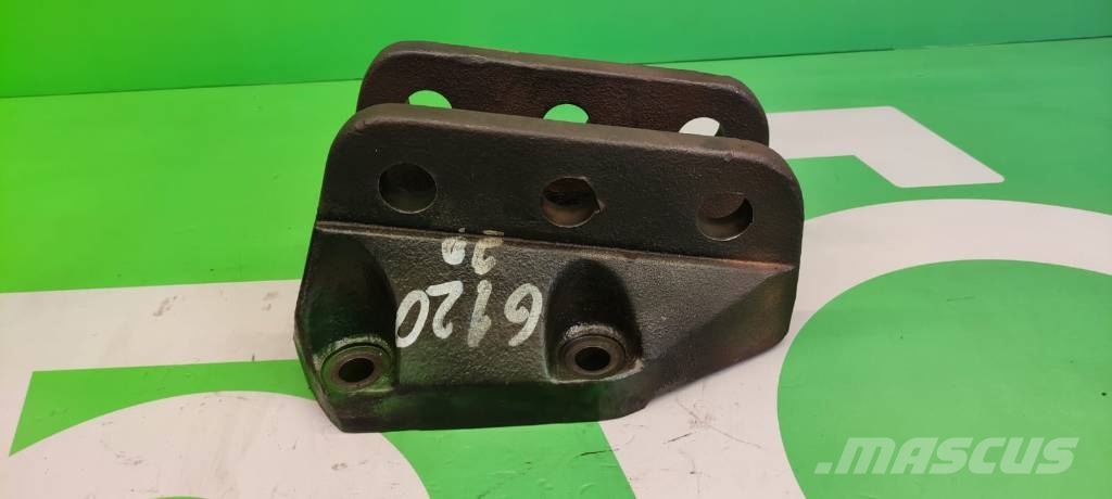 Hintere Hubhalterung L78801 John Deere 6120 Ausleger