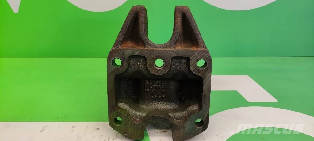Hintere Hubhalterung L78801 John Deere 6120 Ausleger