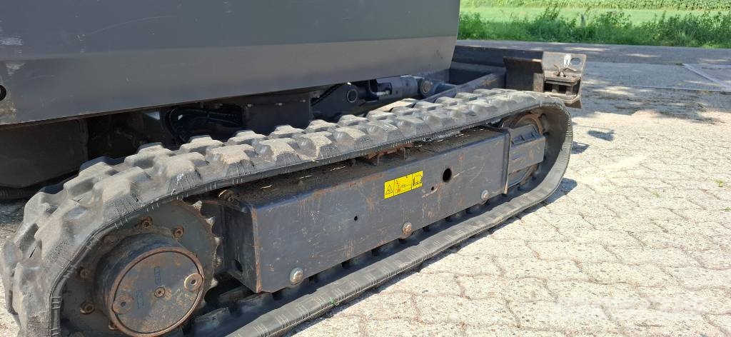 Volvo EC 18 E حفارات صغيرة أقل من 7 طن (حفارات صغيرة)