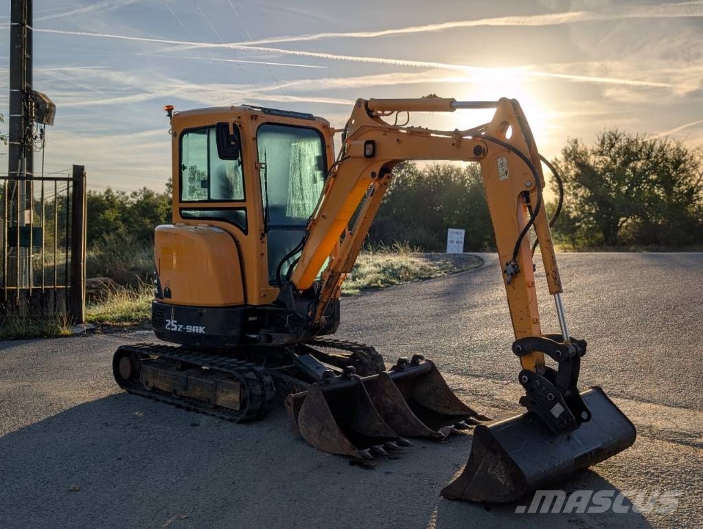 Hyundai R25Z-9 AK Minikaivukoneet < 7t