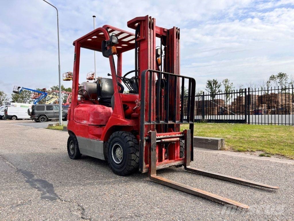 Toyota 42- 7FGF15 Empilhadores a gás