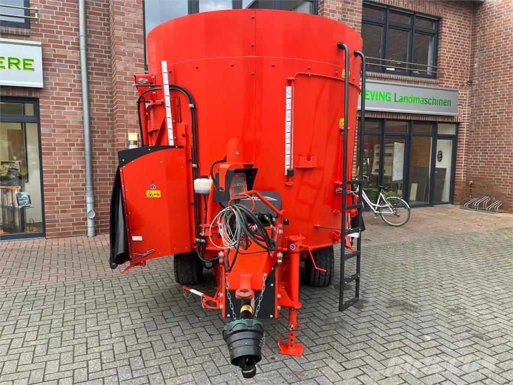 Kuhn Euromix I 1070 Fullfodervagnar