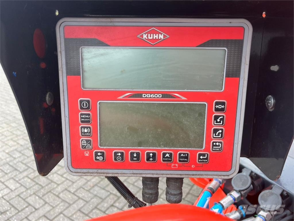 Kuhn Euromix I 1070 Fullfodervagnar