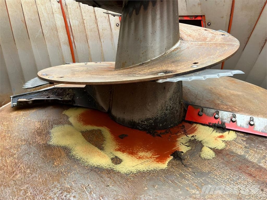 Kuhn Euromix I 1070 Fullfodervagnar