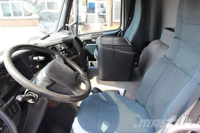 Volvo FM CS 850 - 26T – 046 溫控卡車