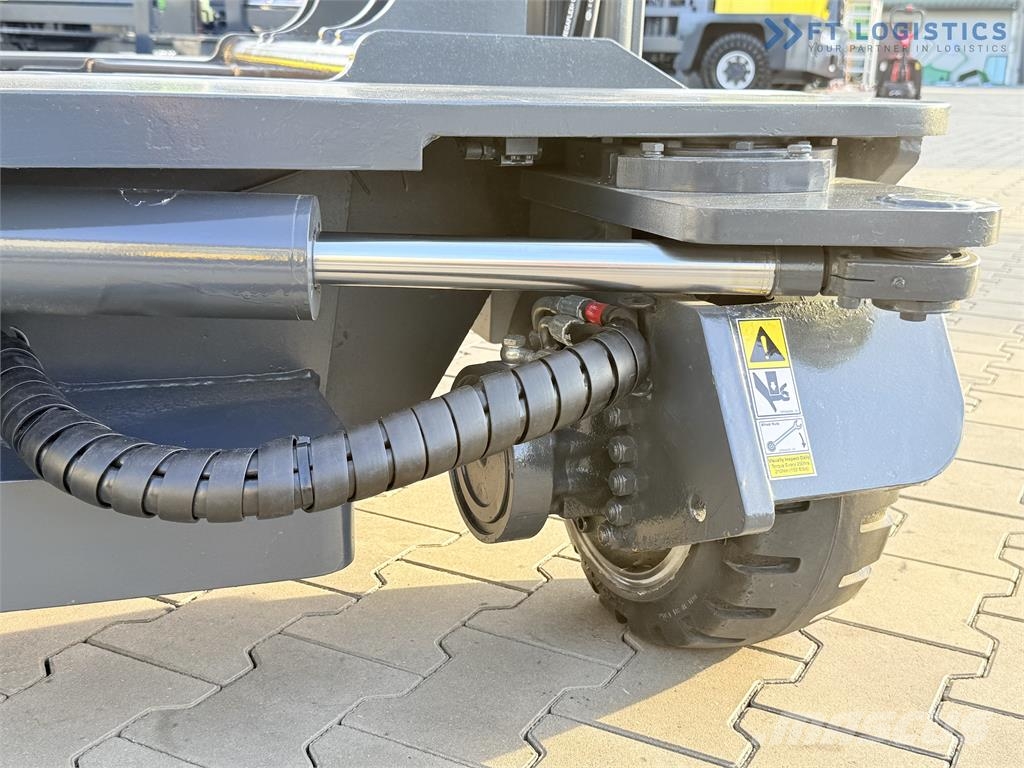 Combilift C3000 / GAS / DUPLEX - 4500MM / FREE LIFT / SIDE-S Повдигач с движение в 4 посоки