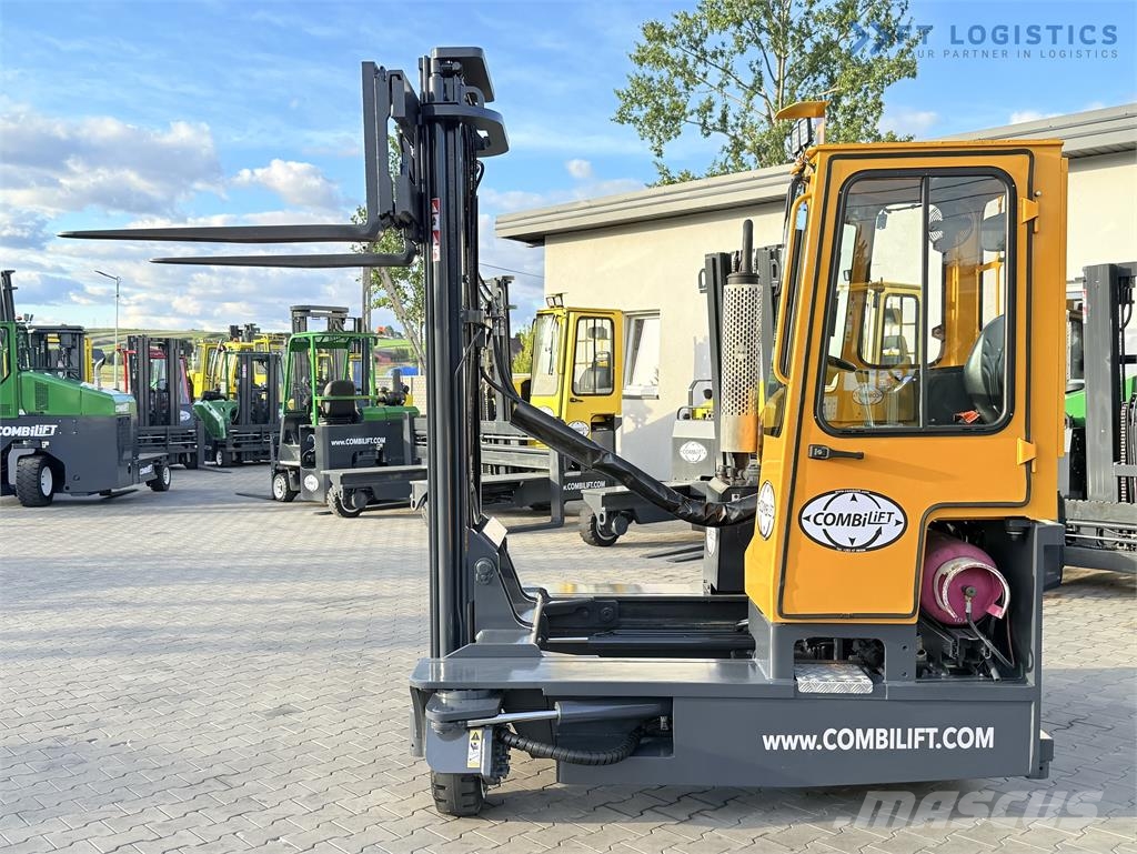Combilift C3000 / GAS / DUPLEX - 4500MM / FREE LIFT / SIDE-S Повдигач с движение в 4 посоки