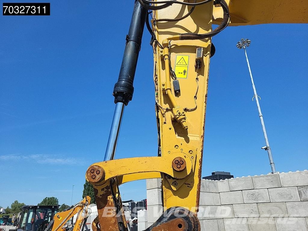 CAT 352 F XE Crawler excavators