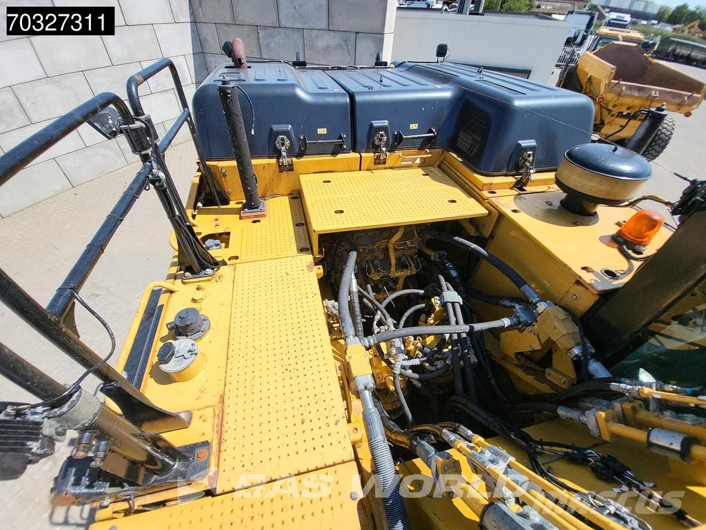CAT 352 F XE Crawler excavators