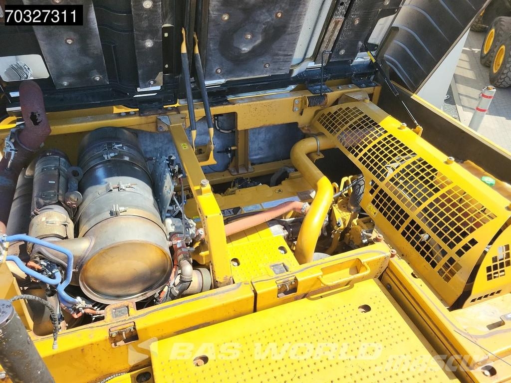 CAT 352 F XE Crawler excavators