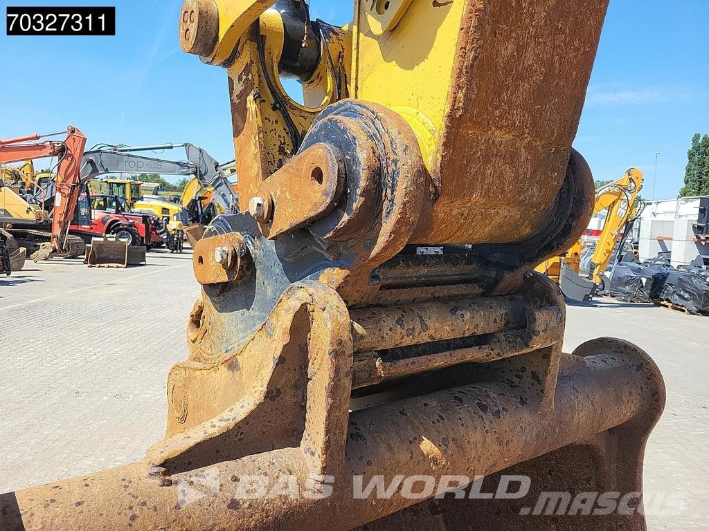CAT 352 F XE Crawler excavators