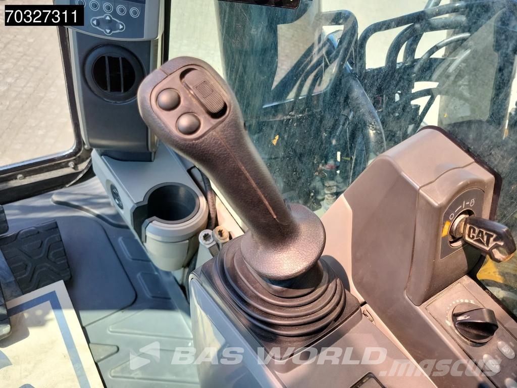 CAT 352 F XE Crawler excavators