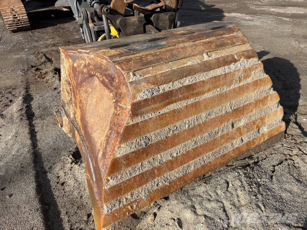 Volvo EC 290 C L Rupsgraafmachines