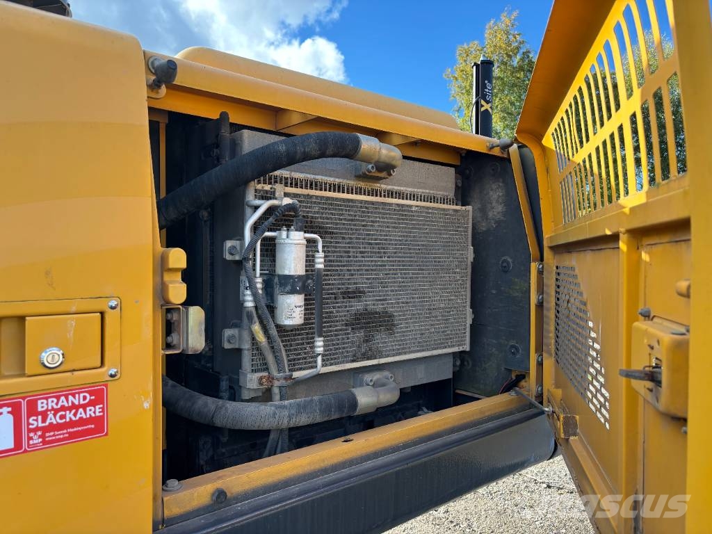 Volvo EC 290 C L Rupsgraafmachines