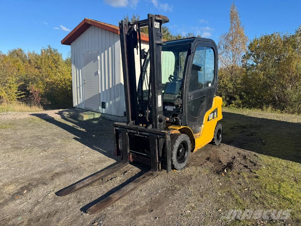 CAT DP 25 N Dīzeļa autoiekrāvēji