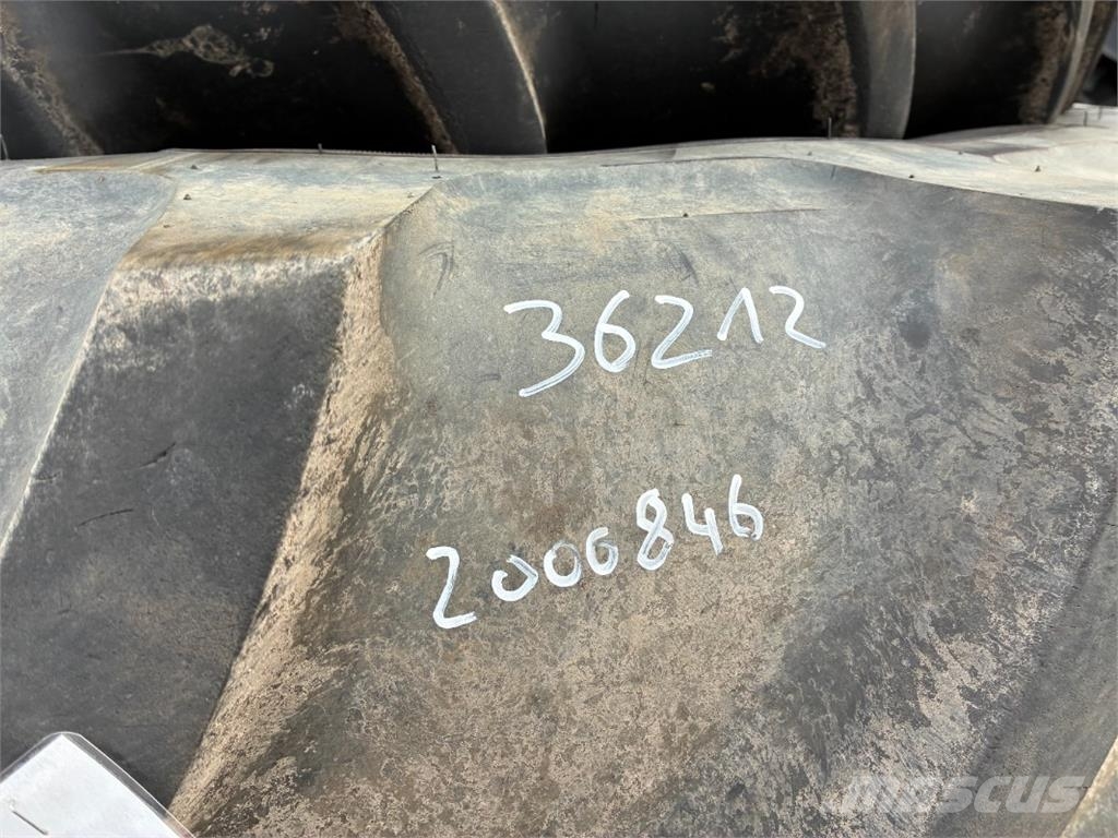 Vredestein 540/65R30 und 650/65R42 Muut maatalouskoneet