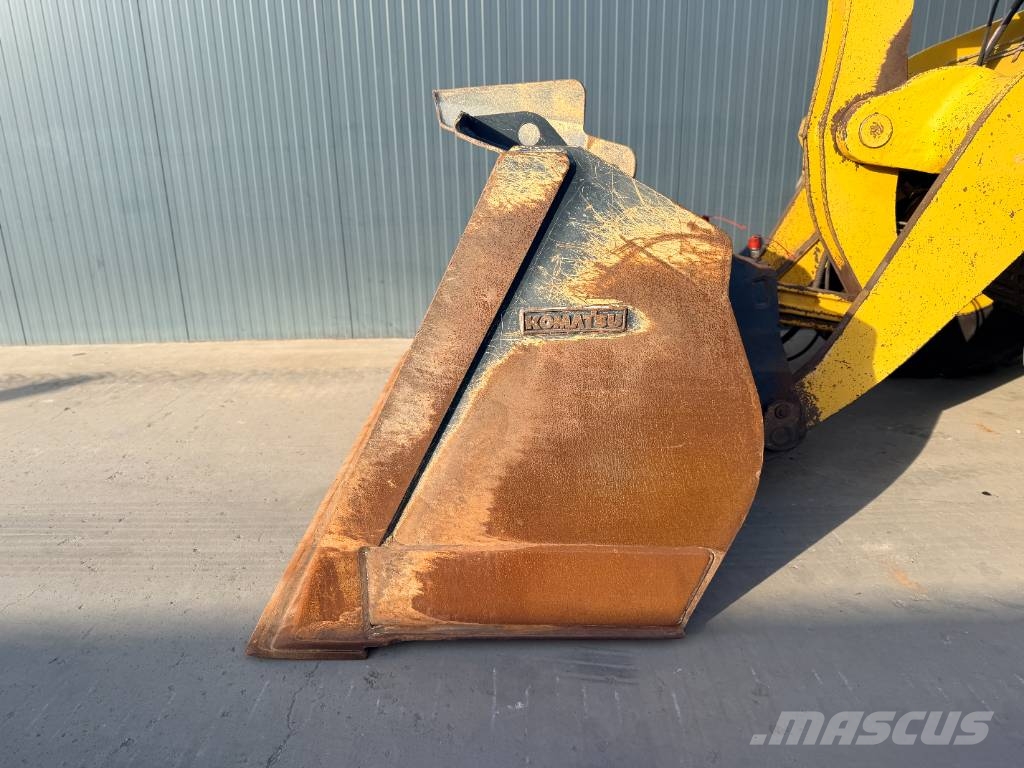 Komatsu WA380-8 Wielladers