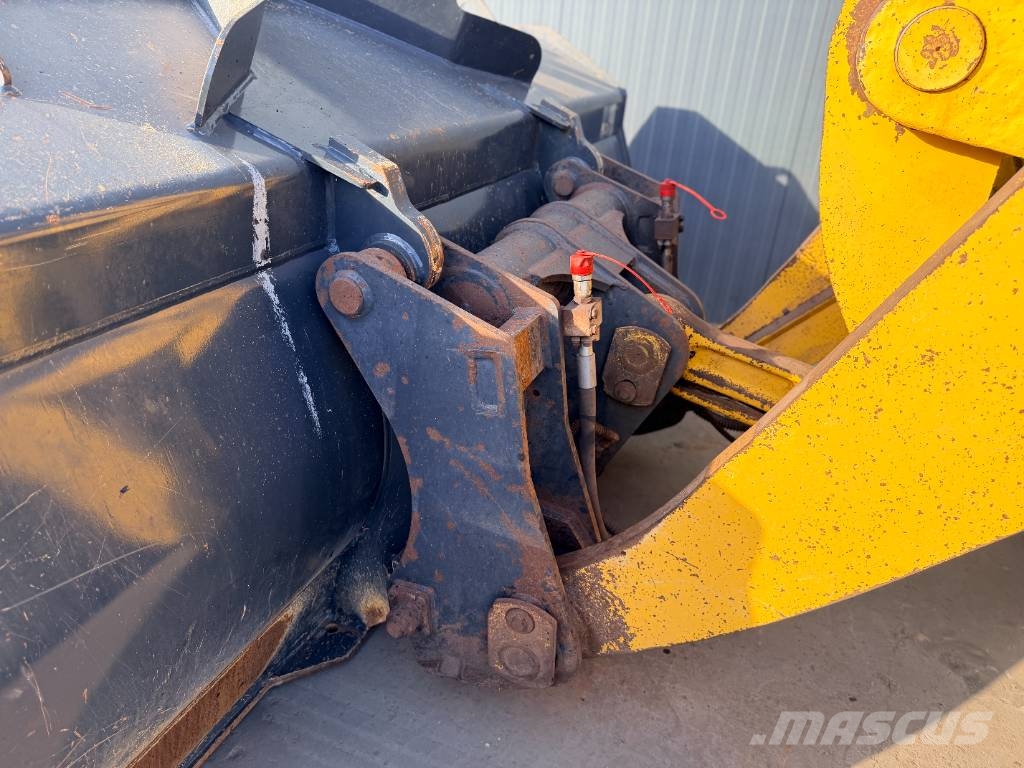 Komatsu WA380-8 Wielladers