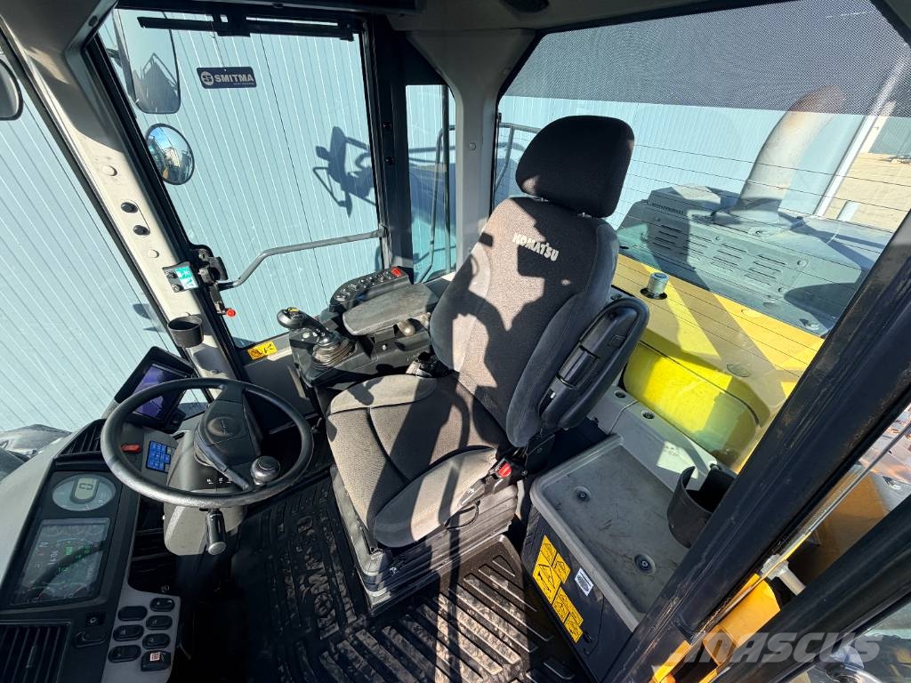 Komatsu WA380-8 Wielladers