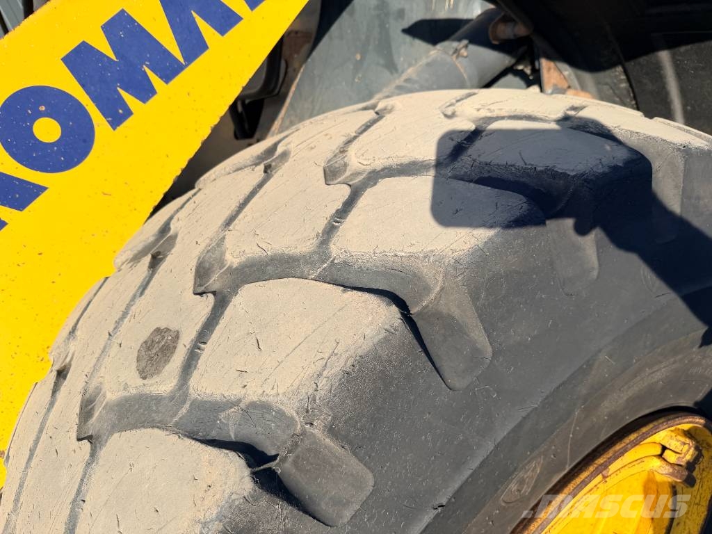 Komatsu WA380-8 Wielladers