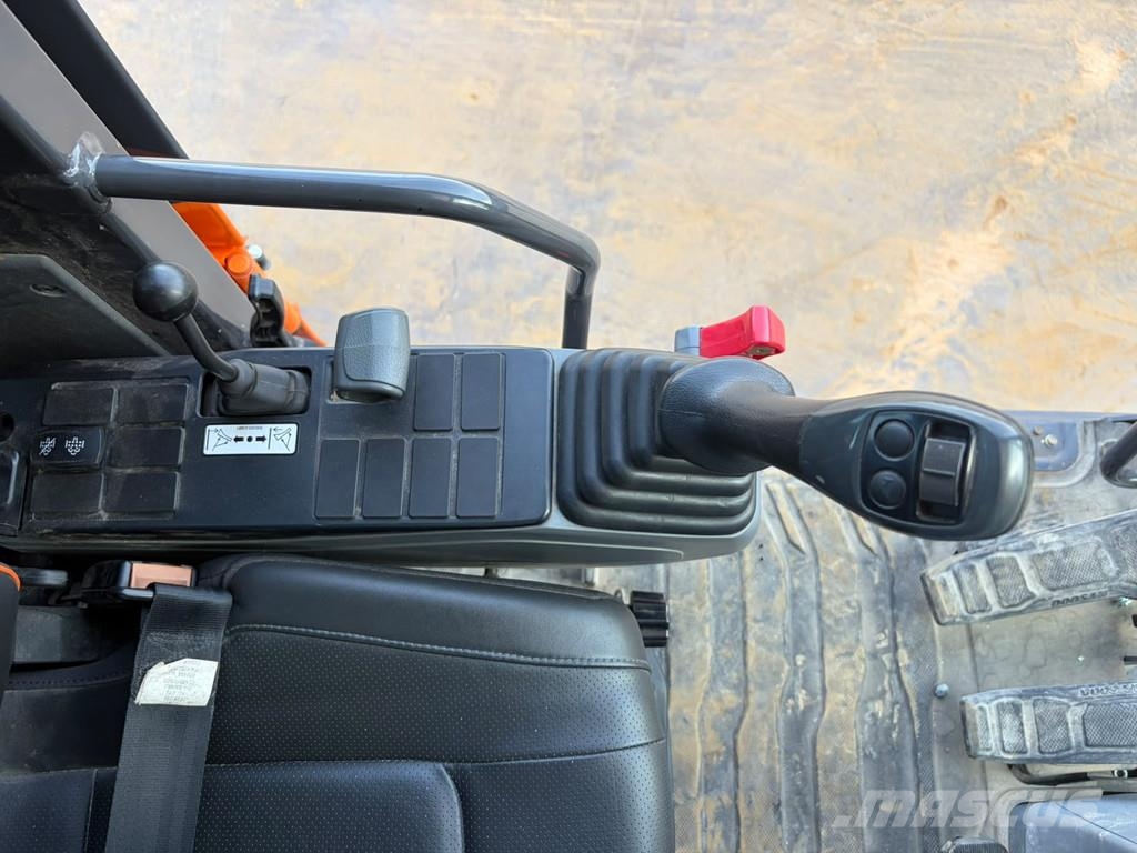 Develon DX160W-7 Excavatoare cu roti