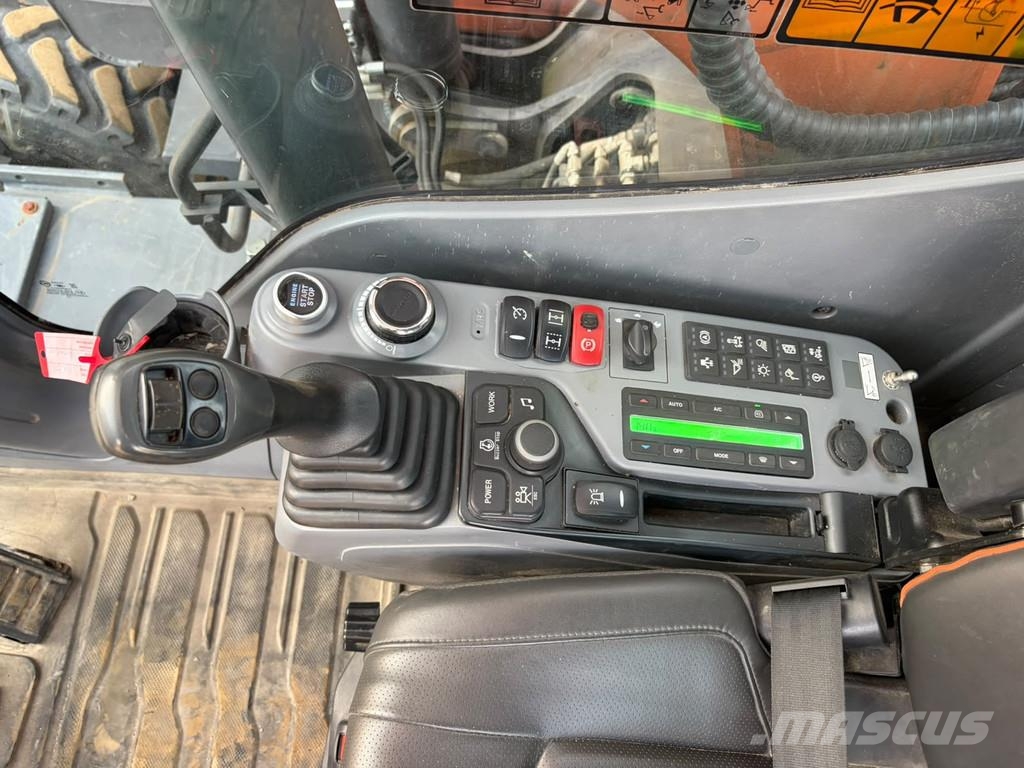 Develon DX160W-7 Excavatoare cu roti