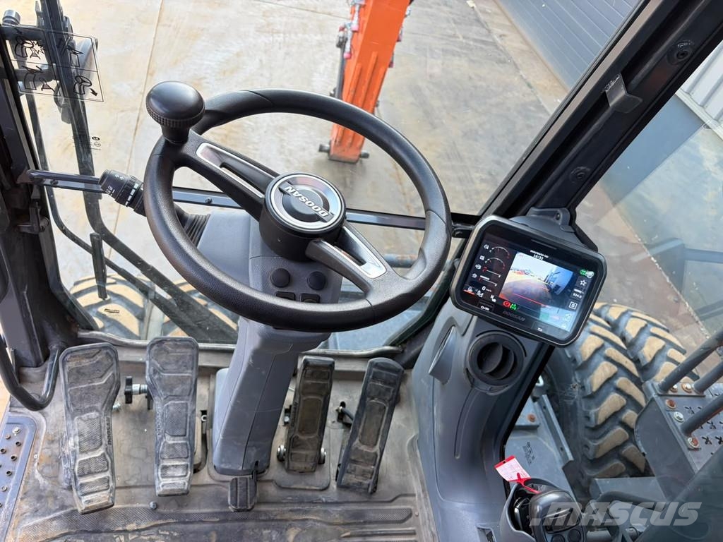 Develon DX160W-7 Excavatoare cu roti