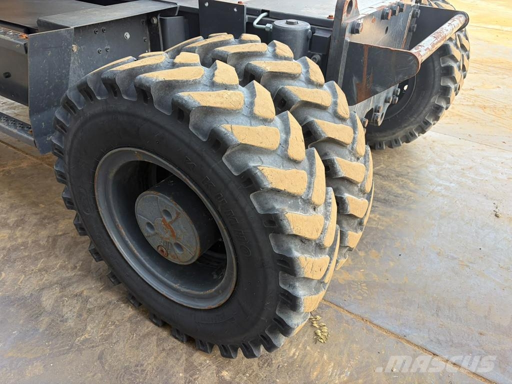 Develon DX160W-7 Excavatoare cu roti