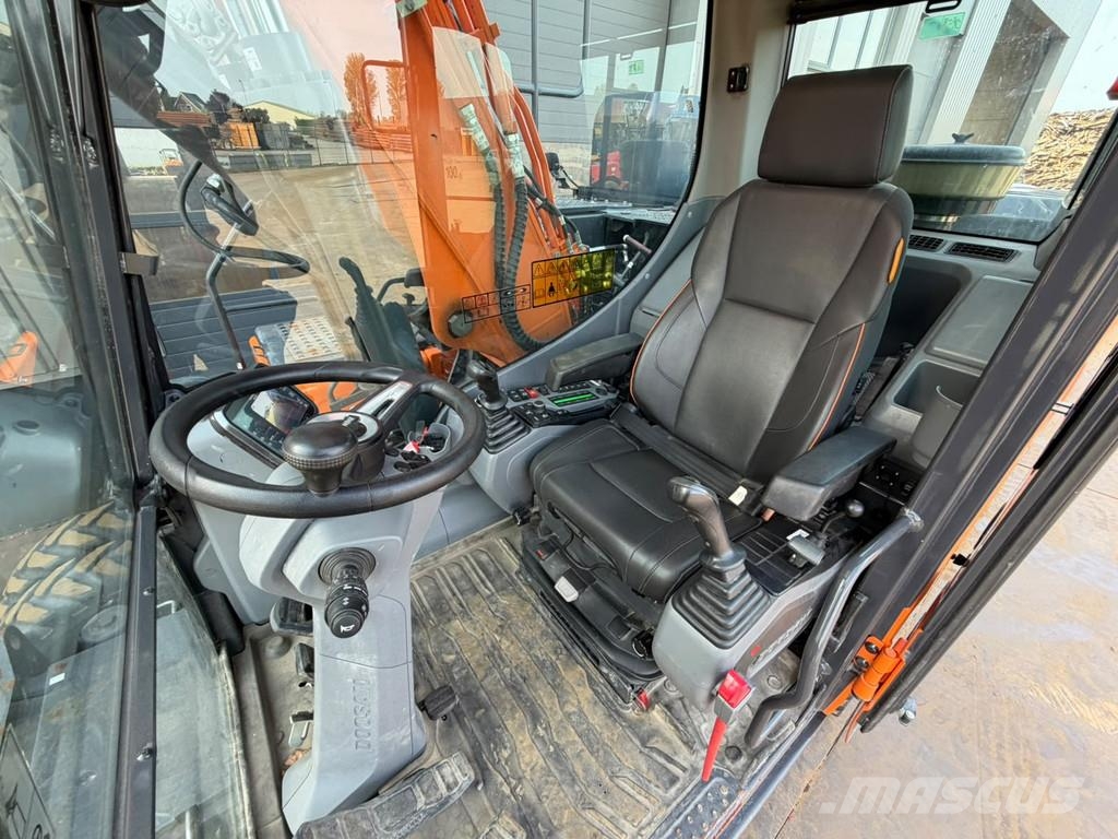Develon DX160W-7 Excavatoare cu roti